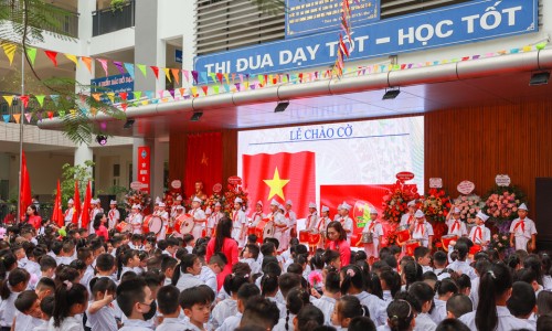 脸上突然起黑斑是由于什么原因造成的-脸上突然长了很多黑痣什么原因引起的网 - 脸上突然起痘痘什么原因造成的,脸上突然出现很多痘痘什么原因